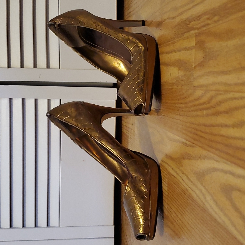 Bronze Size 9 heels